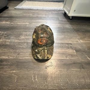 Signatures Stretch Camouflage‎ Hat SZ S/M
